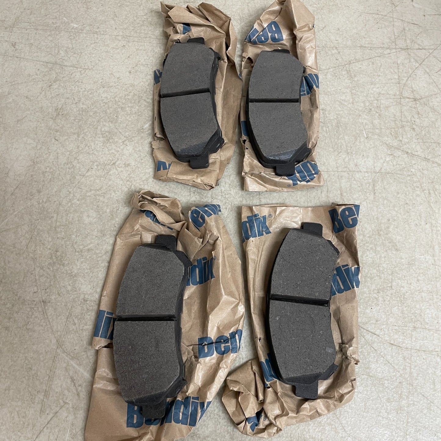 Bendix CFC1374 Front Premium Ceramic Copper Free Brake Pad Set Nissan Suzuki