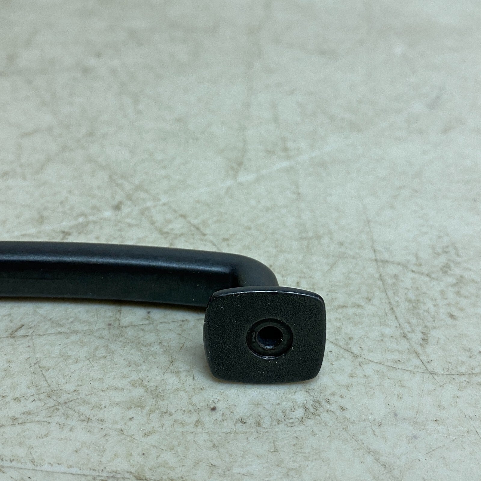 Hardware Resources 1- 3-3/4" (96 mm) Center to Center Soft Square Bold Cabinet..