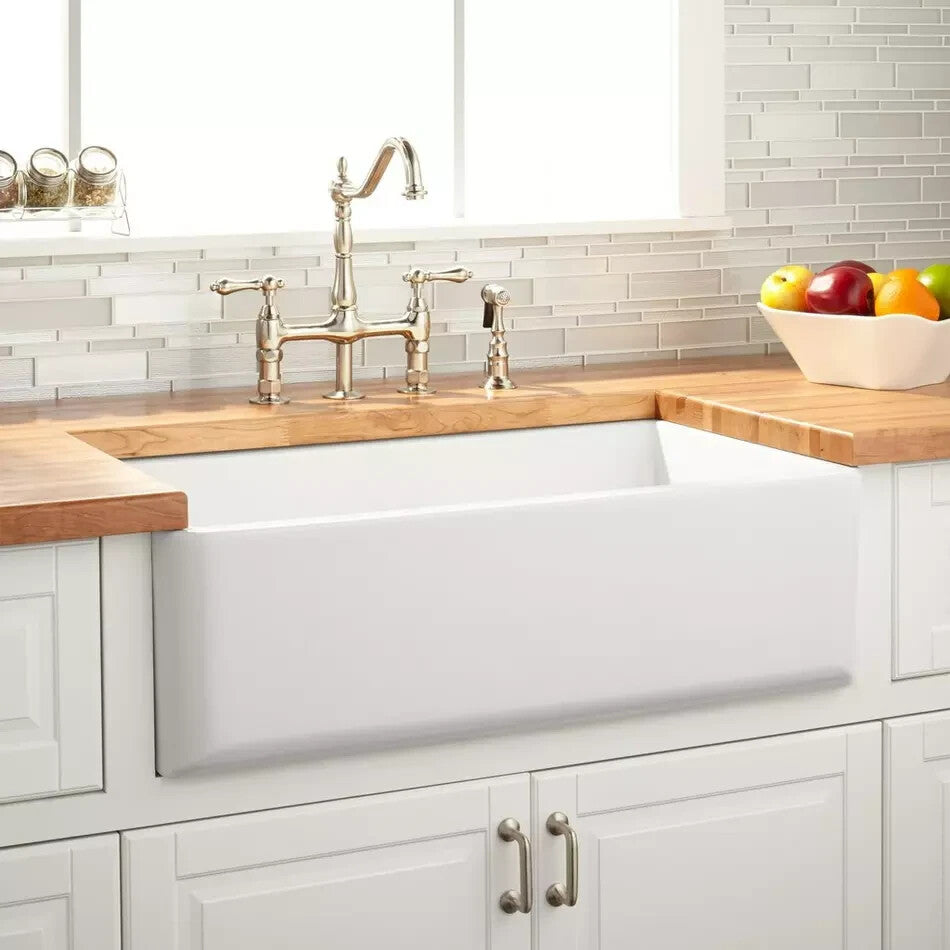 SIGNATURE HARDWDARE 33" Grigham Reversible Fireclay Farmhouse Sink - White