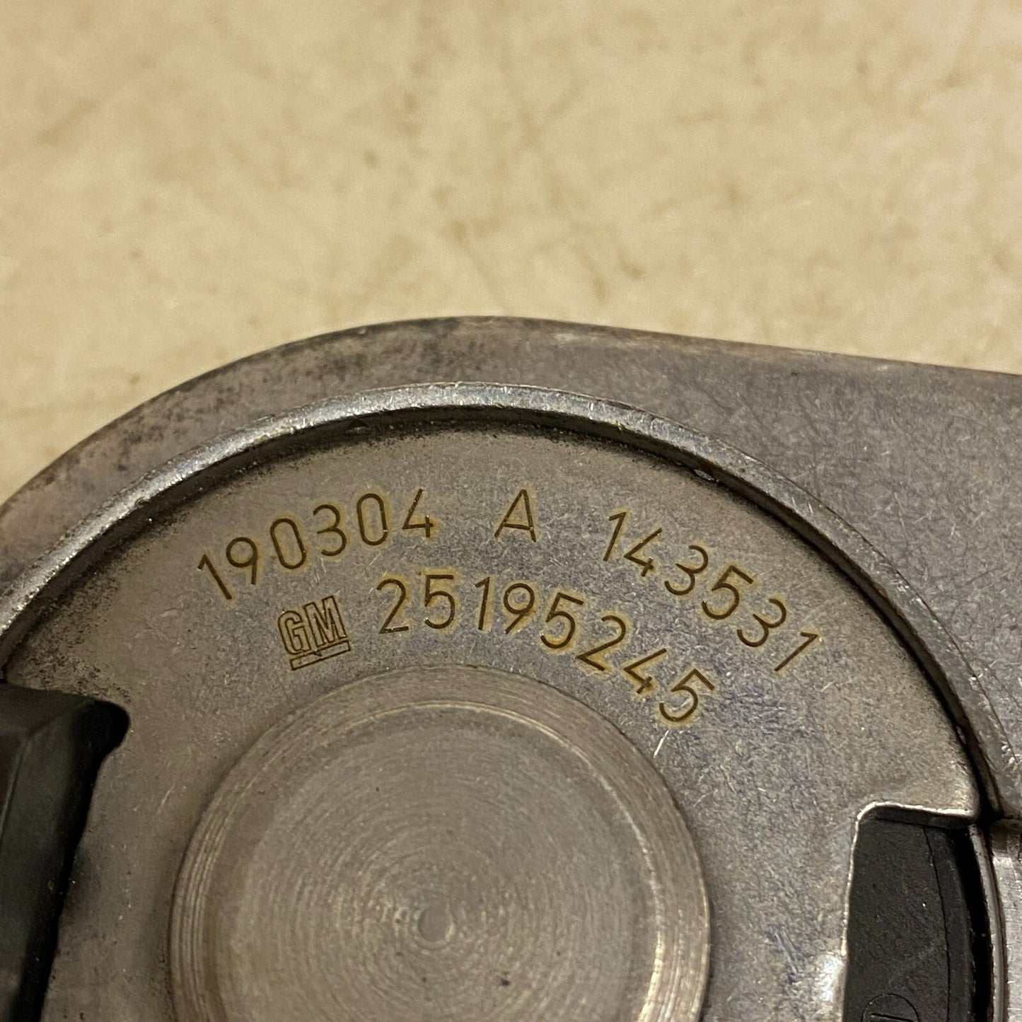 GM Camshaft Position Actuator Valve 25195245 , #812-1CP