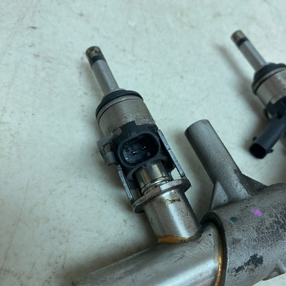 Audi 2016-2018 AUDI A7 QUATTRO 3.0L - Right FUEL RAIL / PIPE 06E130090AJ