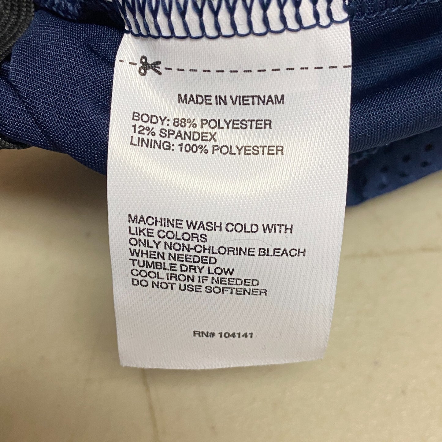 DSG Women's 7" Performance Mid Rise Relaxed Fit Short University Navy DAW39137M