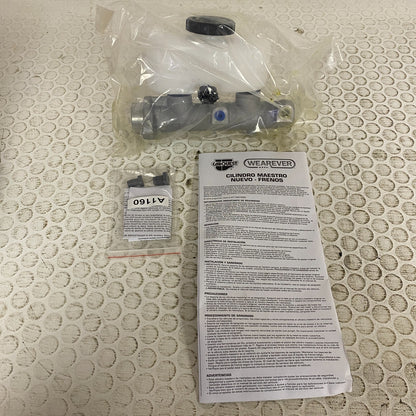 CARQUEST Wearever Brake Master Cylinder 1.000" Bore w/ Reservoir MCA390518