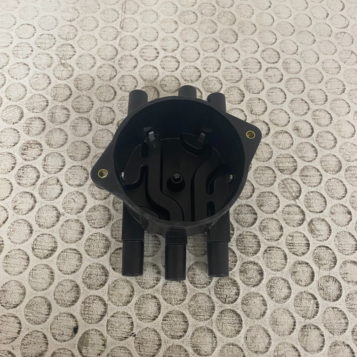 Standard Motor Products JH-141 Distributor Cap 1990-1995 Dodge Caravan