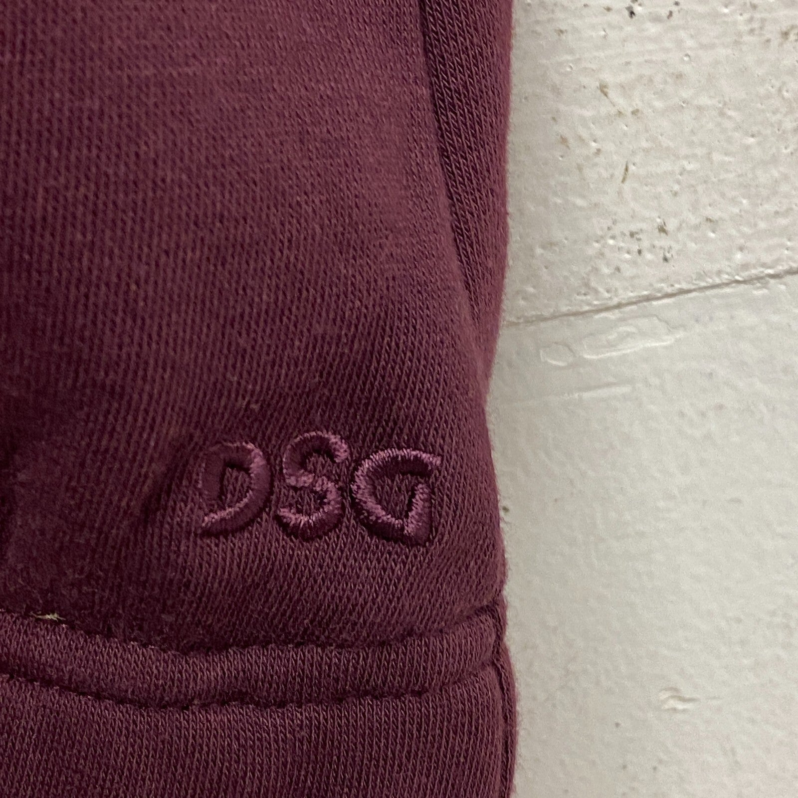 DSG X TWITCH + ALLISON Womens Cinched Short Sleeve Fleece Top Wine Tasting BOSSW