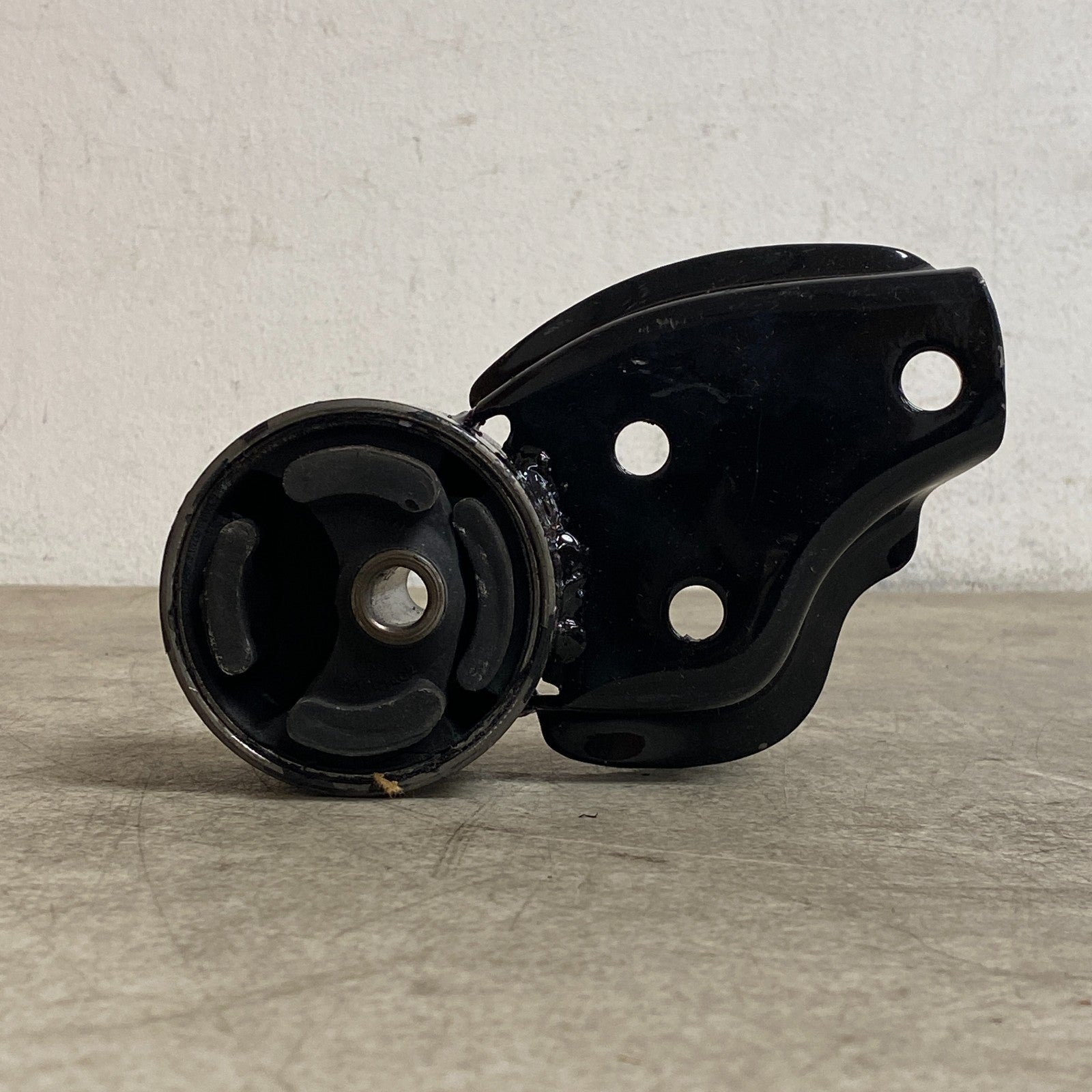 BECK/ARNLEY 104-0933 Engine Mount Left fits Nissan Pulsar Sentra 1.6L 1982-1986