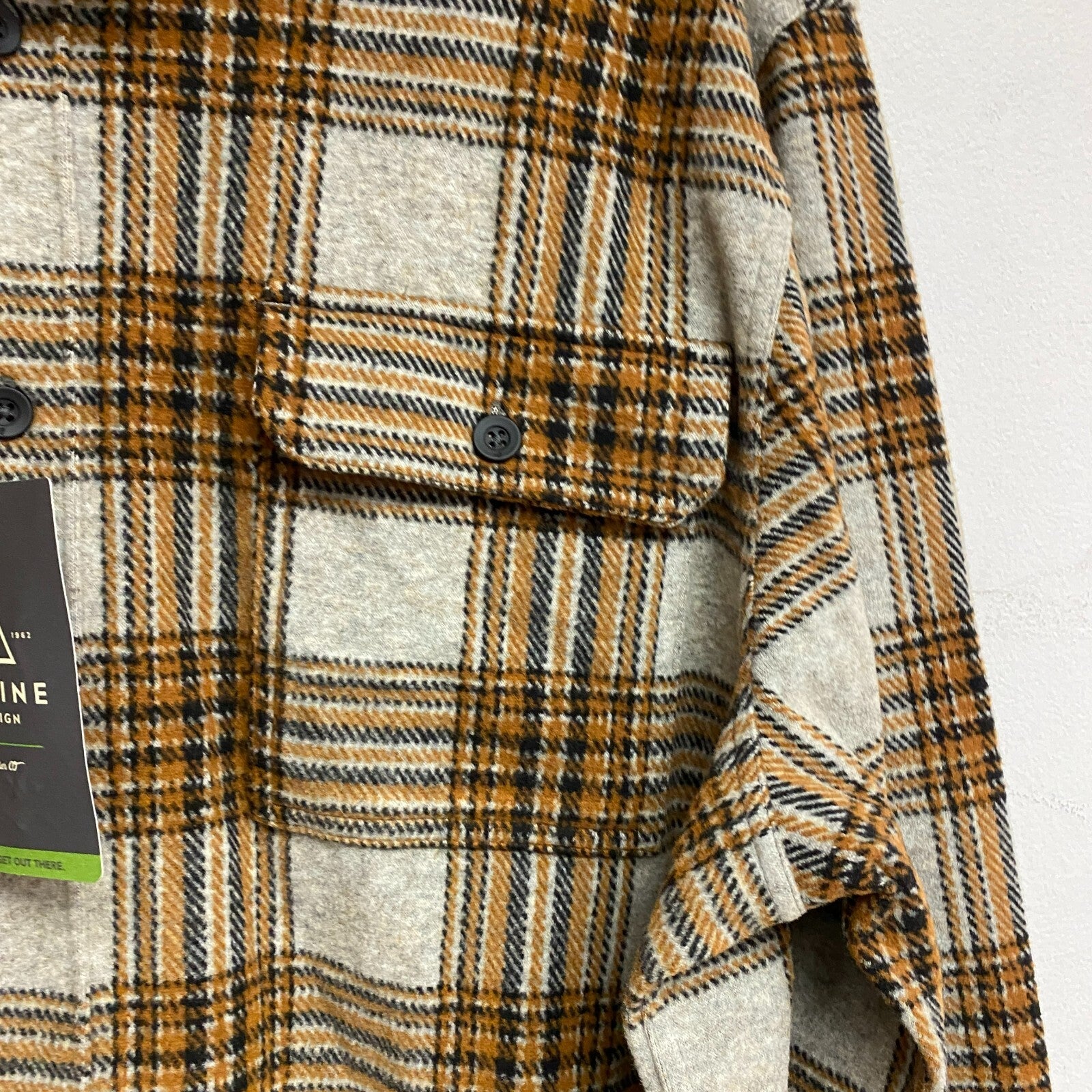 Alpine Design Men's AD M Wanderful Button Up Plaid Grey Montawk Plaid ADM23201P