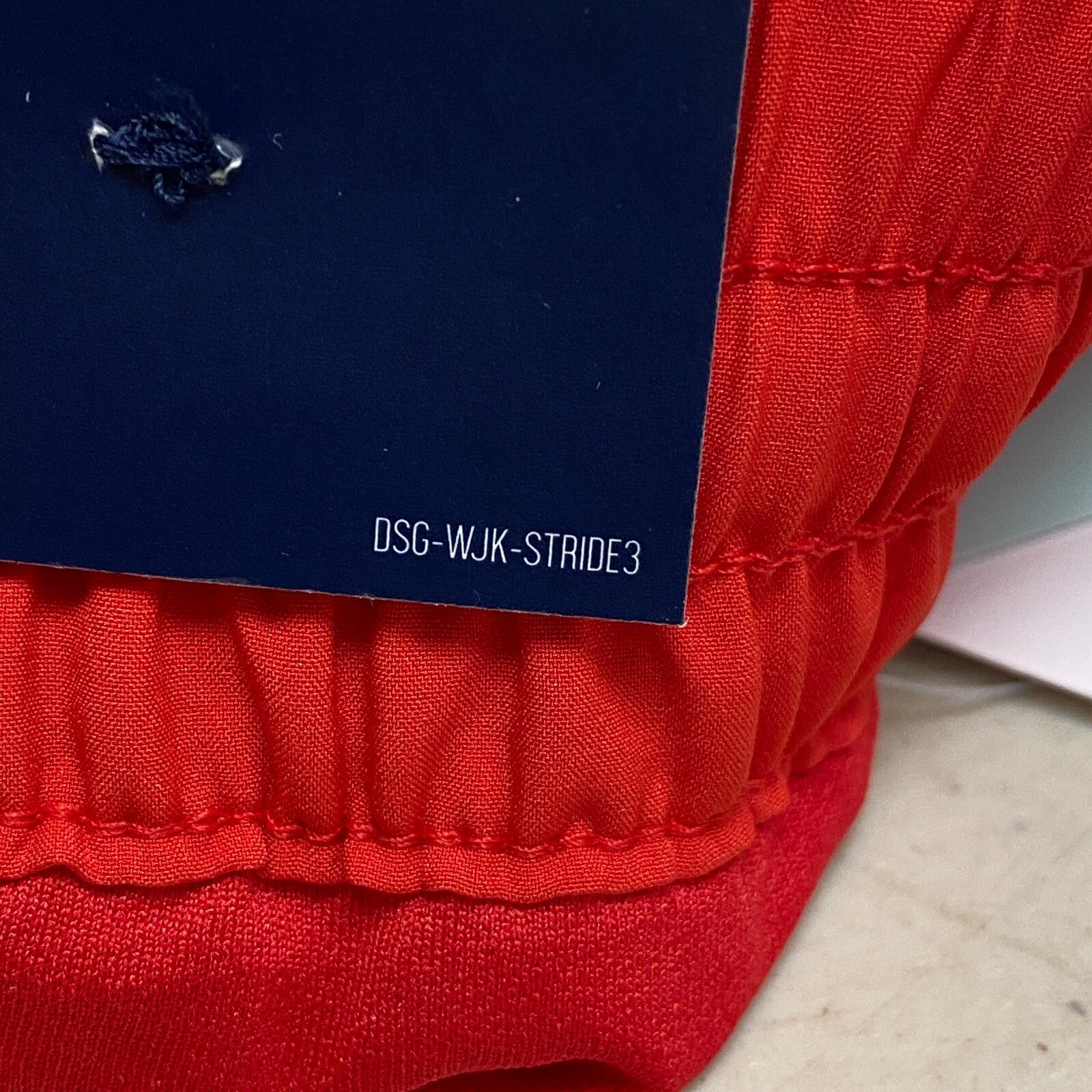 DSG Women's Mid Rise Stride Run Short Red Spark Pull On DAW39320AZ BRAND NEW