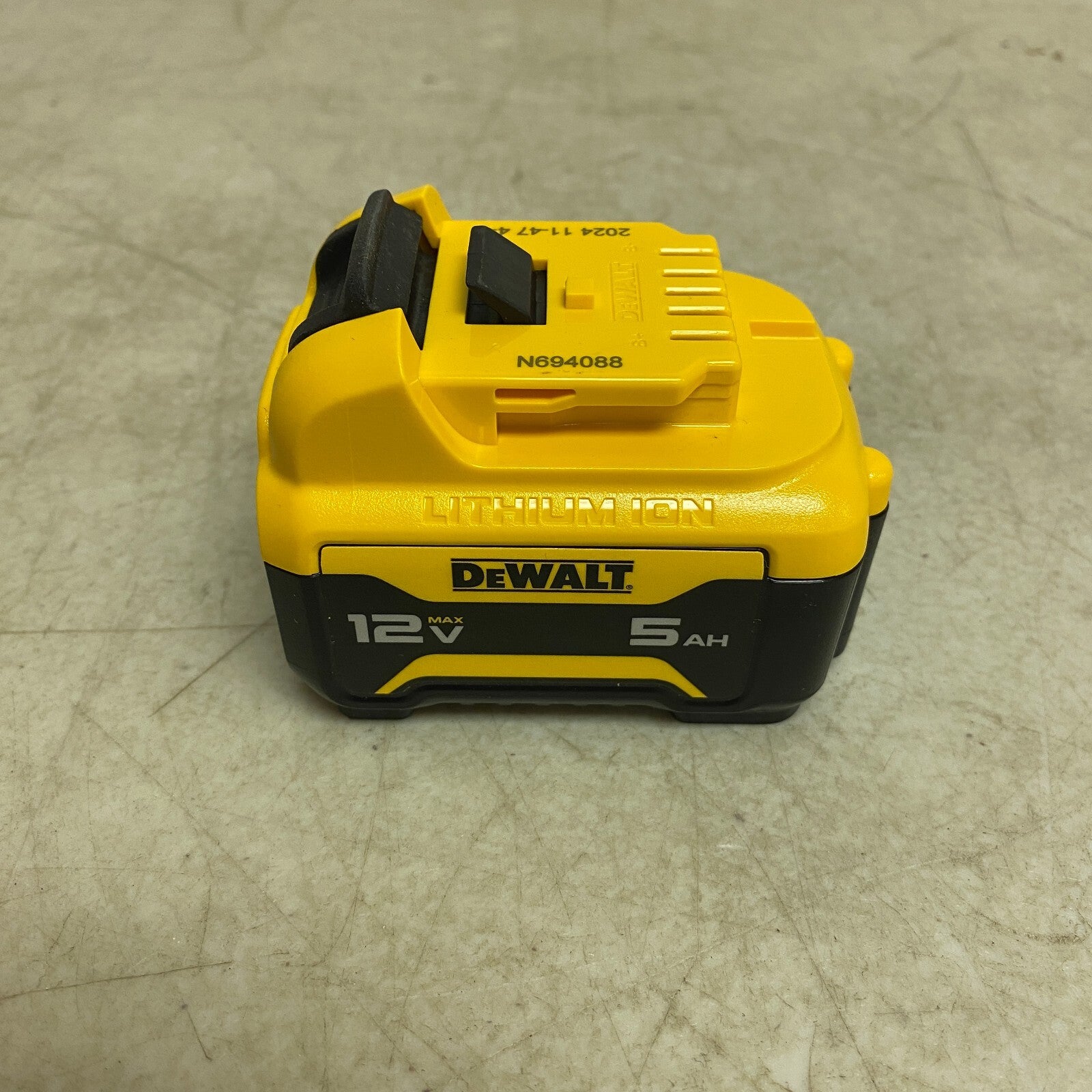 DeWalt 12V MAX 5.0Ah Lithium-Ion Battery DCB126