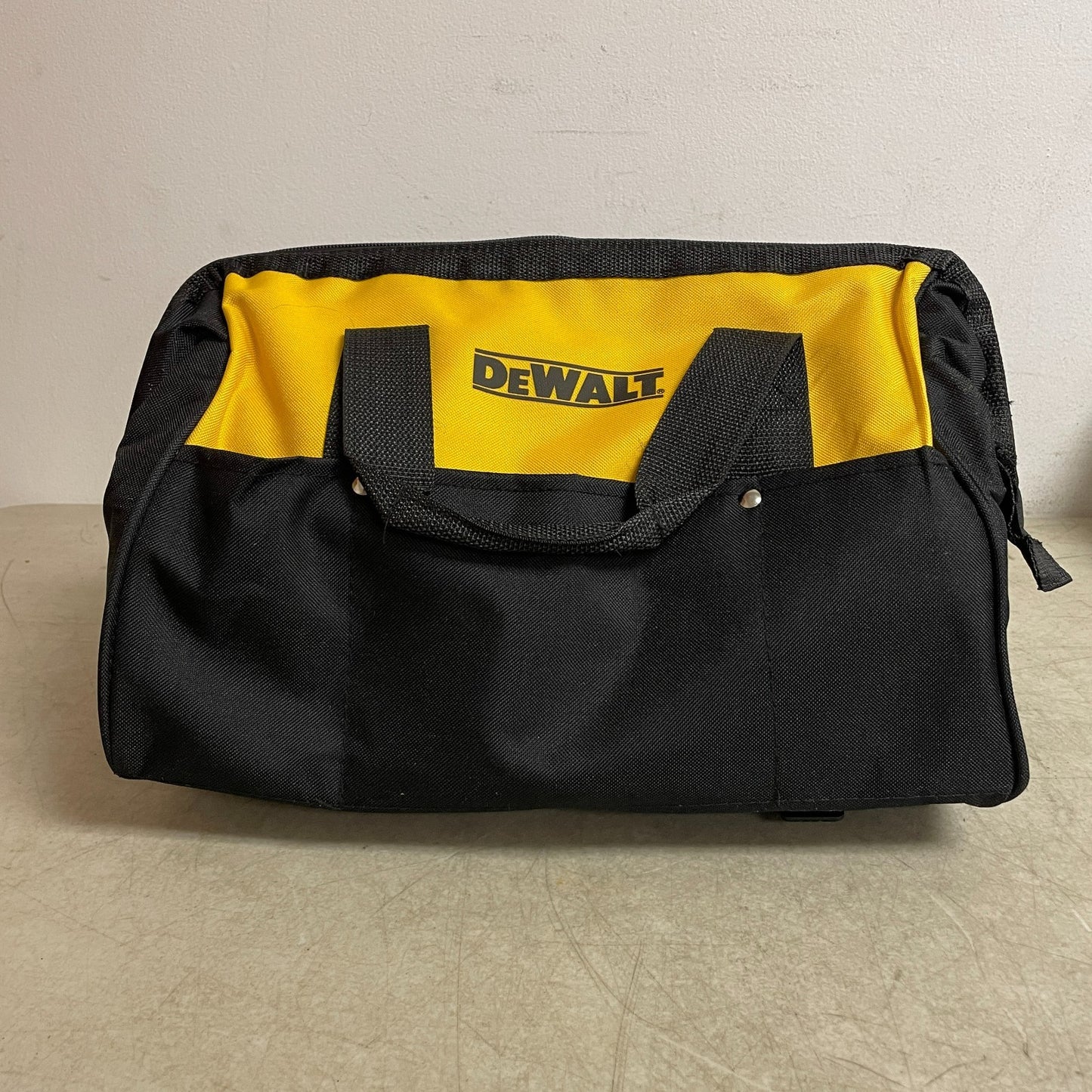 DEWALT FLEXVOLT 60V MAX Brushless Angle Grinder Kit – Model DCG418X1