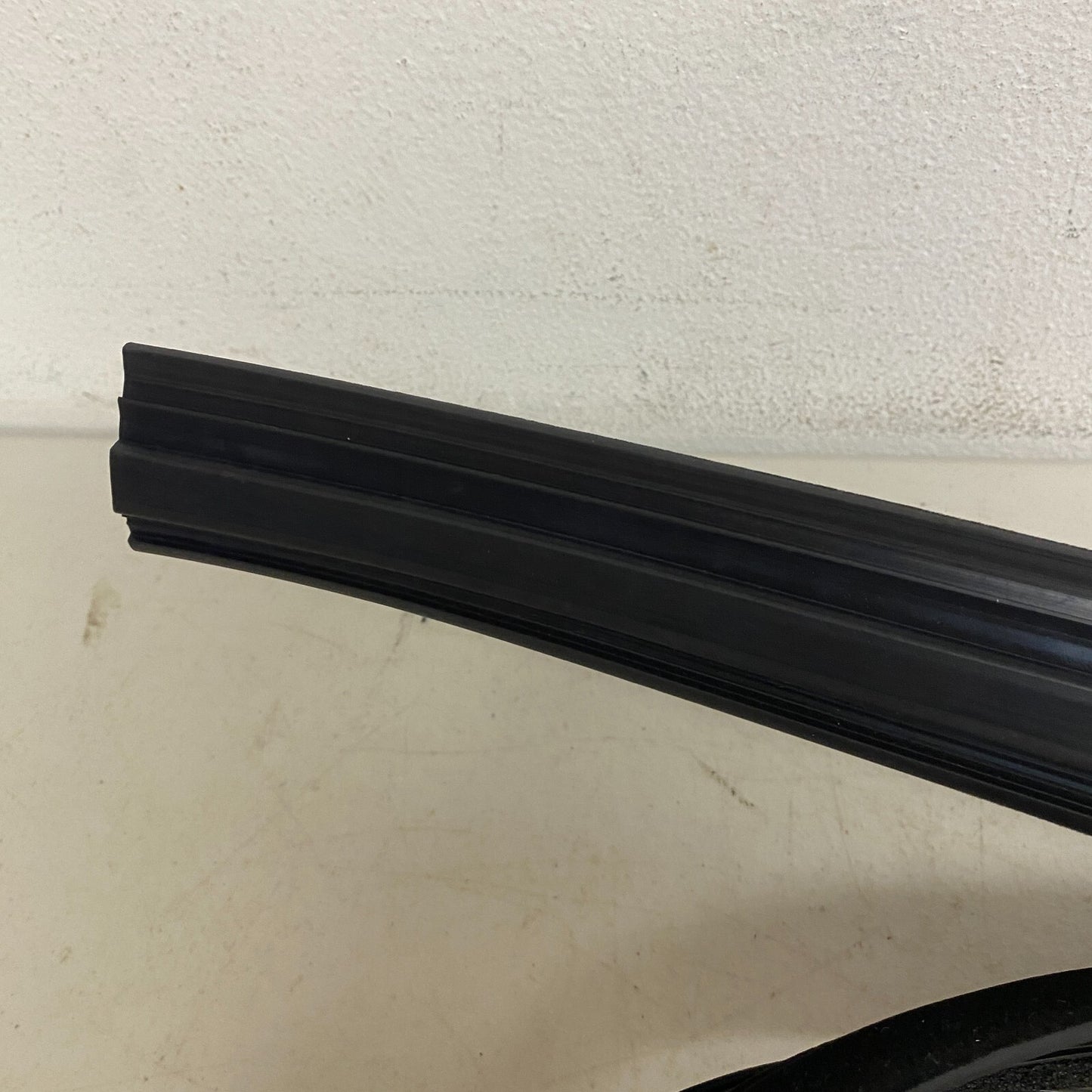 Ford Run - Door Glass FA1Z-5825767-A , Brand New