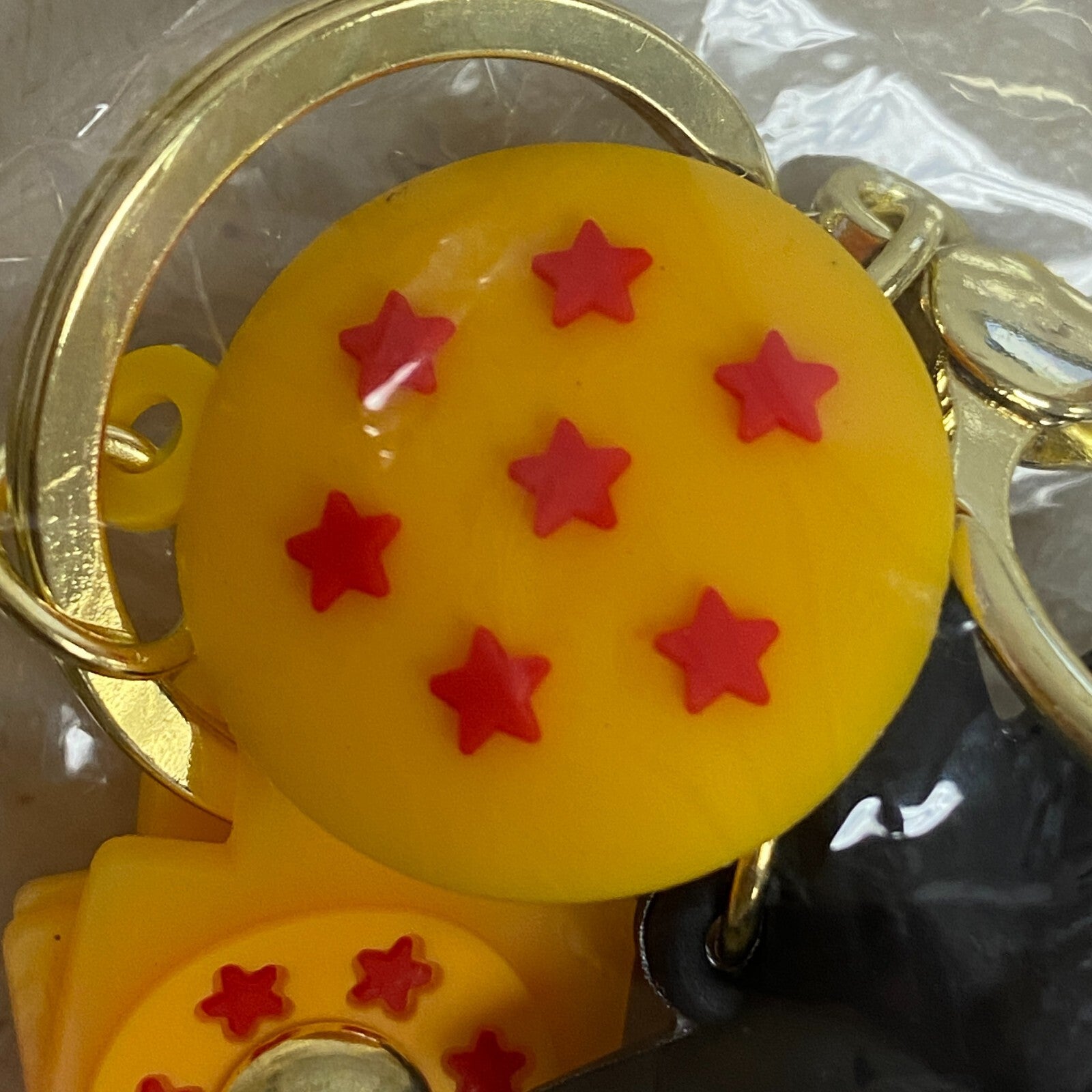 New Assorted Silicone Dragon Ball Z Keychain With Base Goku Accessory Keyring