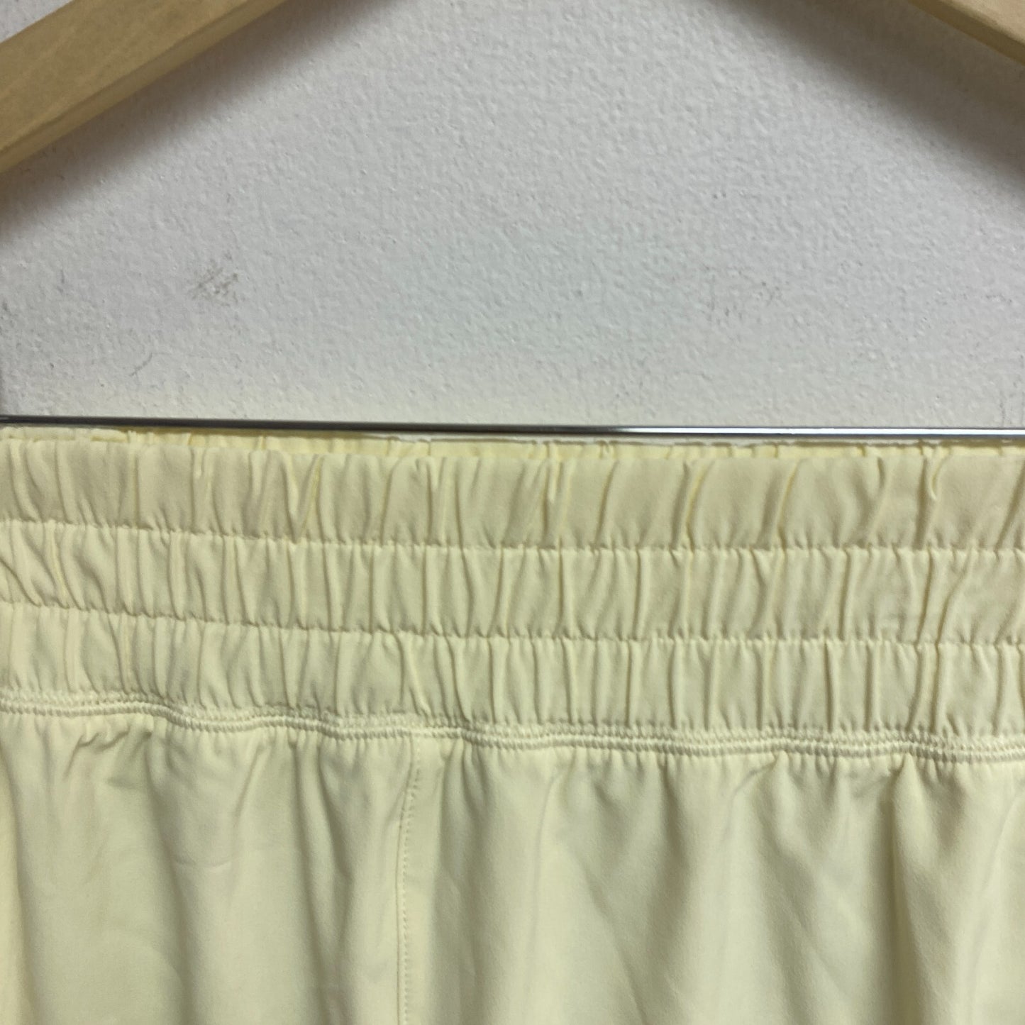 Calia Womens 3" Inseam Pull-On High Rise Step Up Short Relaxed Fit Lemon Sorbet