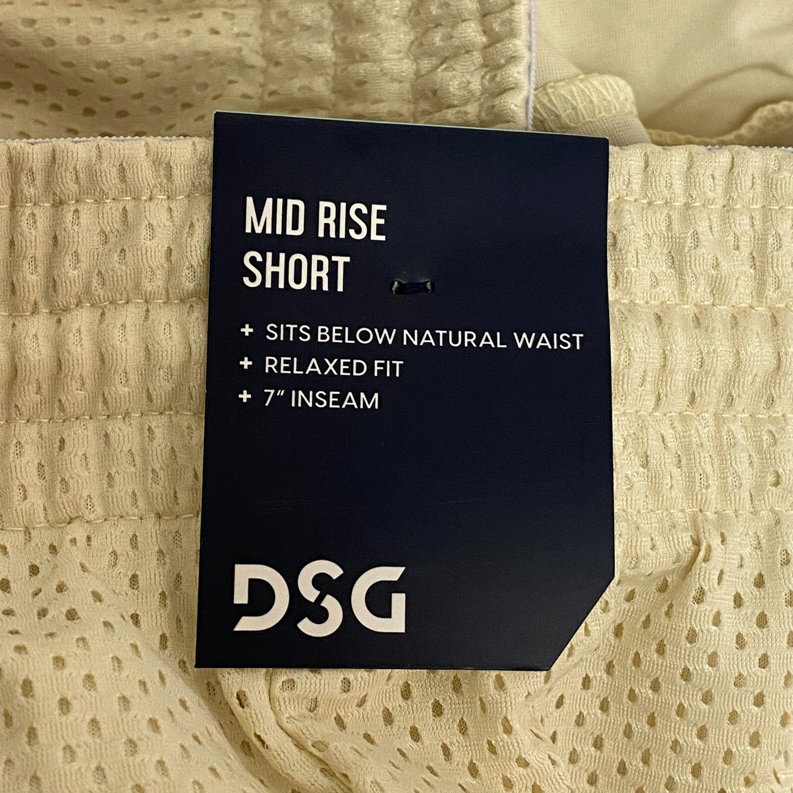 DSG Women's Mid-Rise 7" Light Sand Performance Athletic Shorts Summer DAW39137M