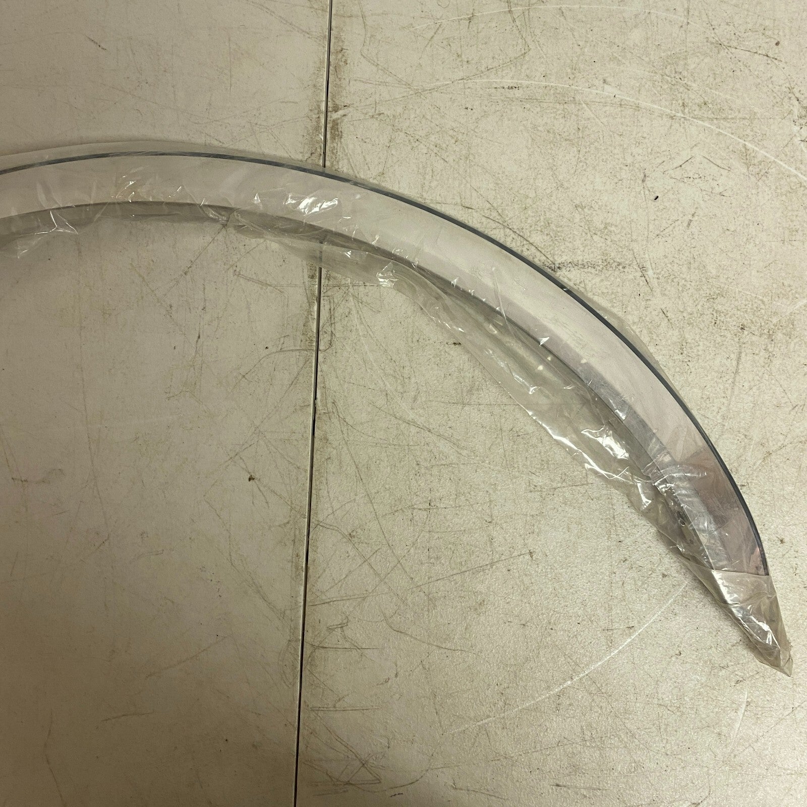 Ford Trim Piece 02-Ford500 4D 04-ON . #1190-1CP