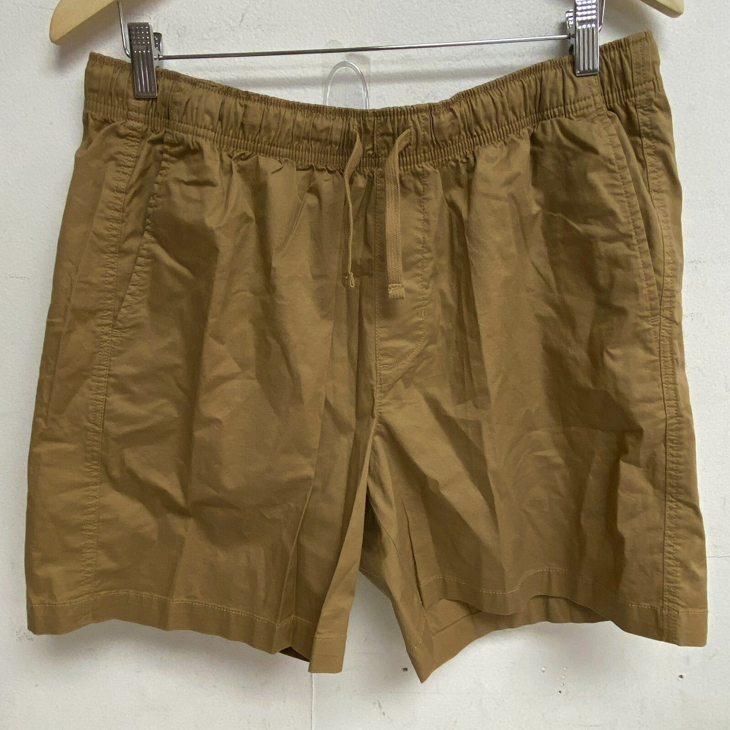 DSG Men's 6" Inseam Cotton Woven Shorts Sahara Sand Relaxed Solid Trend DAM13135