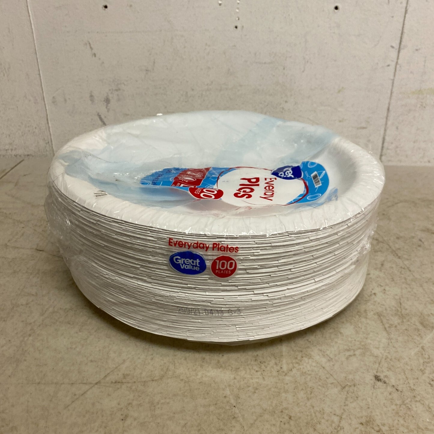 Great Value Plain White Everyday Plates 100 count Brand New!