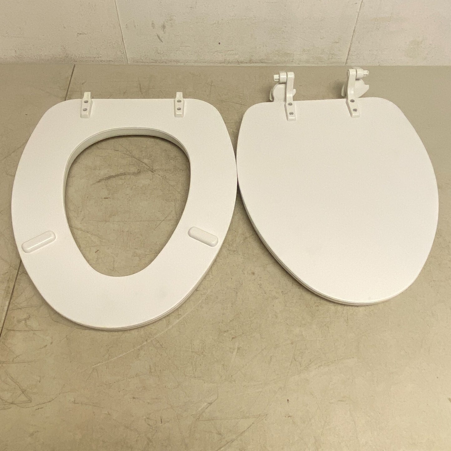 Mayfair Seat Fastening System Never Loosens 3649425 White Toalette Seat