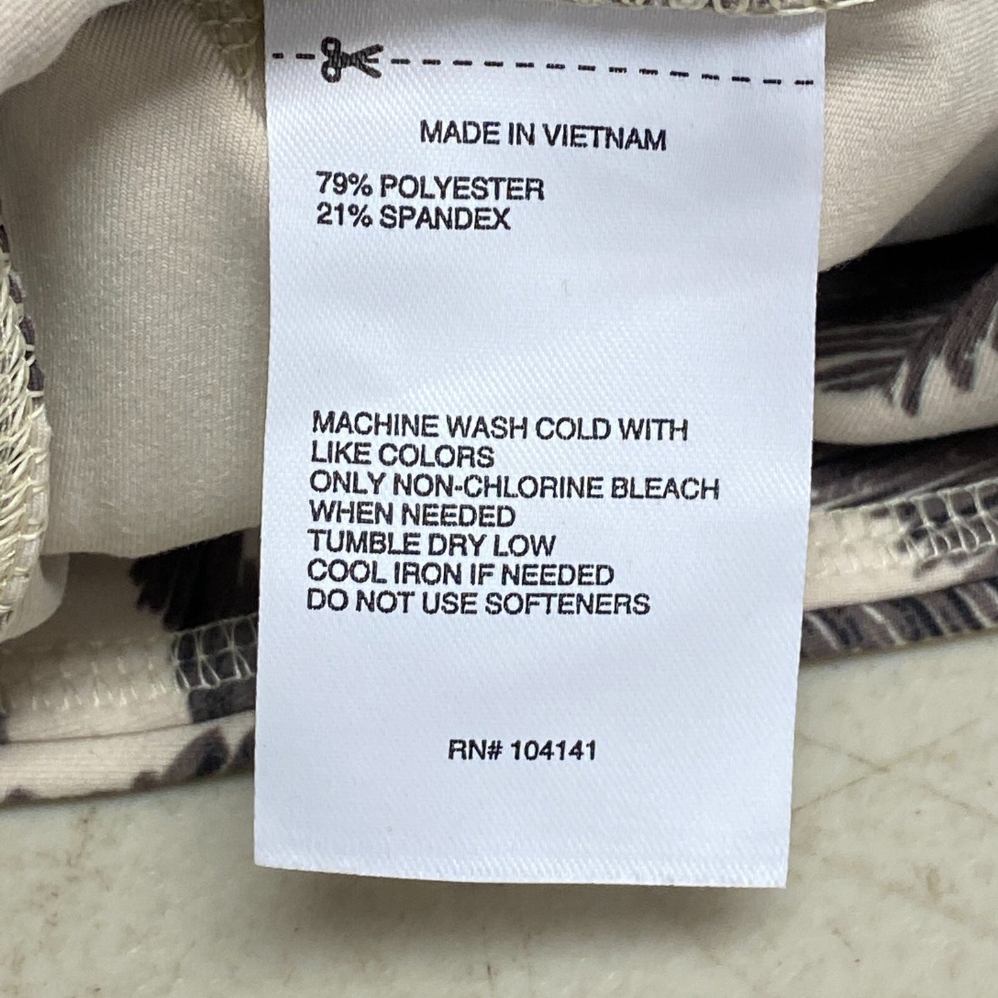 DSG Women's Momentum Performance Cropped Leggings Trippy Zebra Sand DAW12328PRT