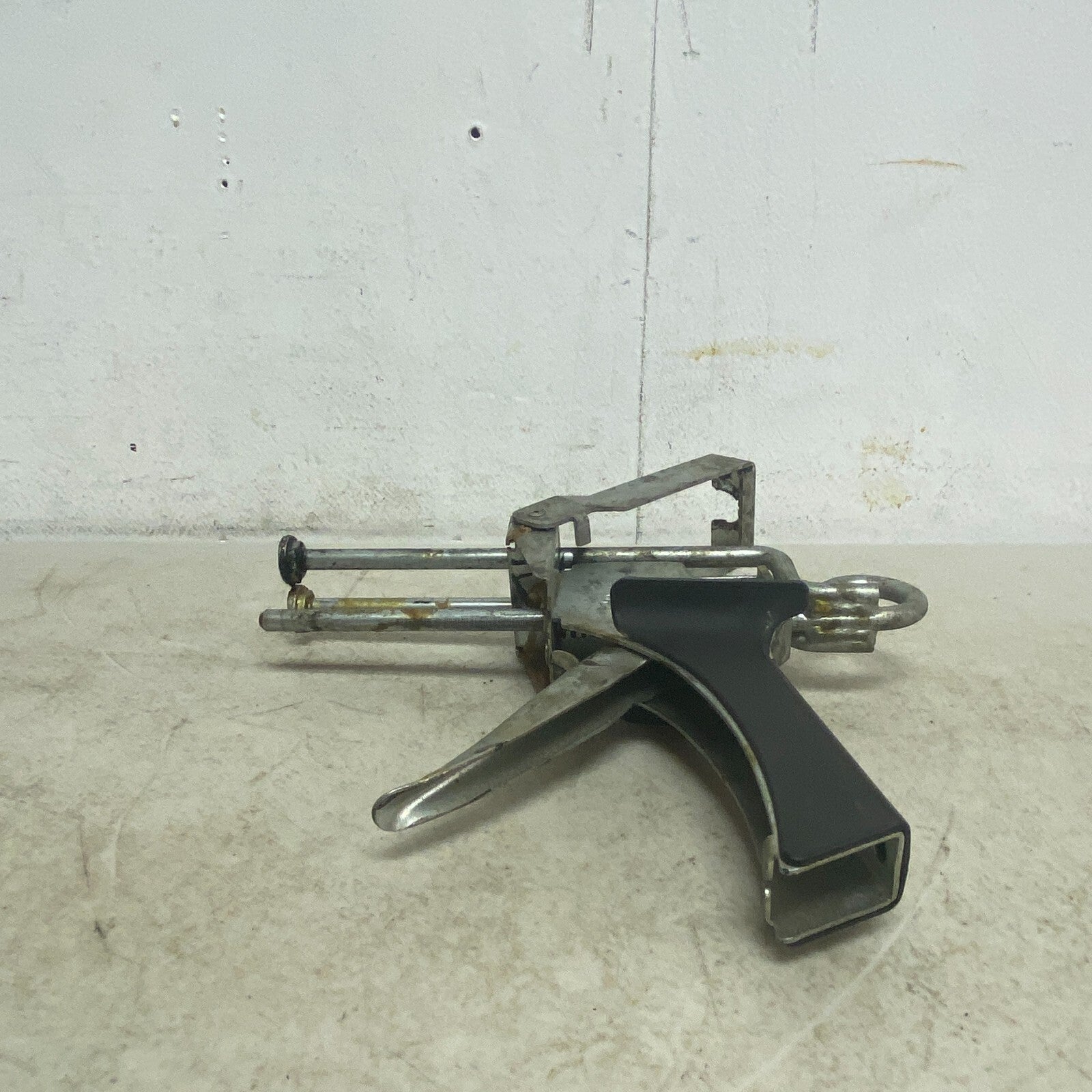 3M 08191 Heavy Duty Automix Applicator Gun for 3M FAST CURE EPOXY & ADHESIVE