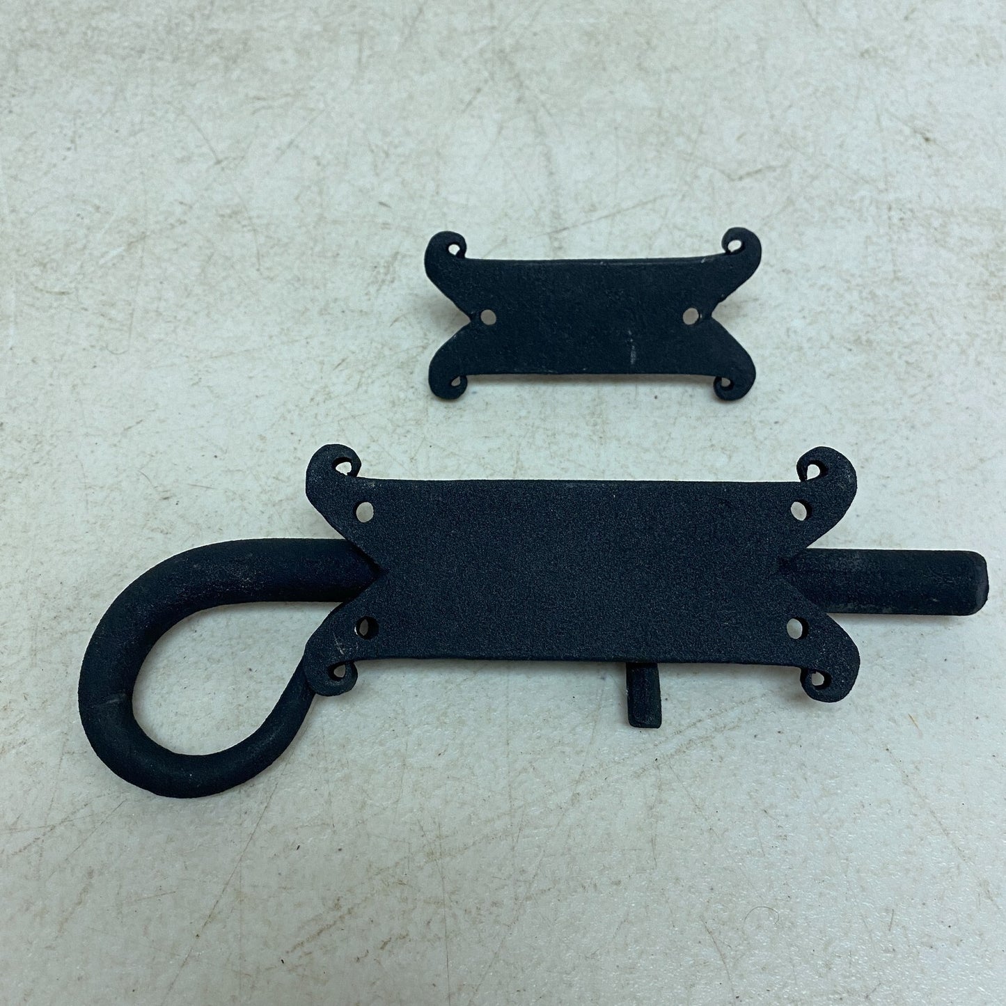 Signature Hardware Decorative Iron Sliding Bolt (MODEL: 060032BPC)