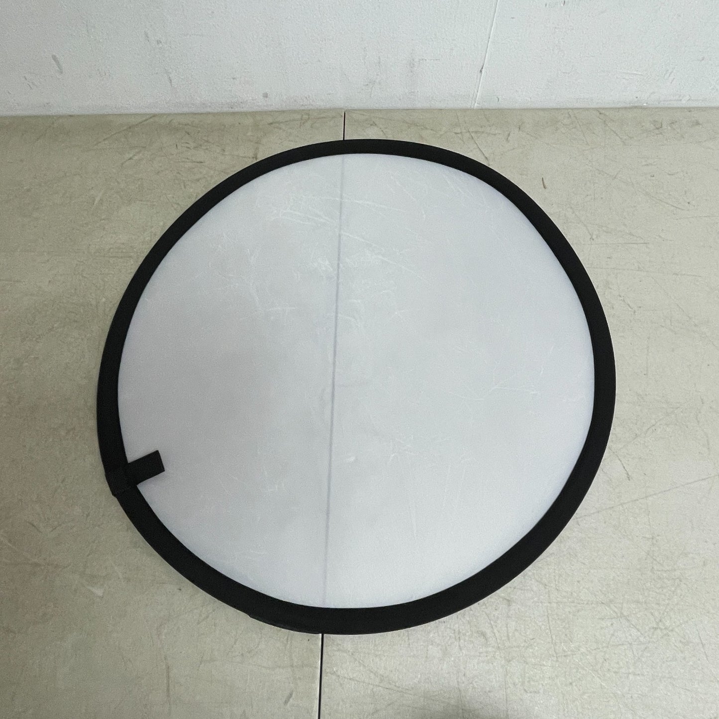 Etekcity 24″ 5‑in‑1 Collapsible Photography Reflector Kit Silver/Gold/White/Bla