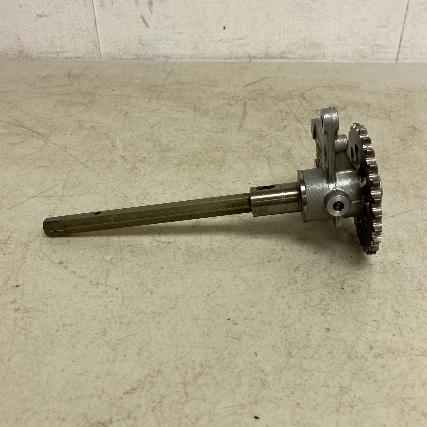 Audi Oil Pump Drive Shaft Plate Gear 2005-2011Audi A4 A6 BKH 3.2 V6 06E 109 361F