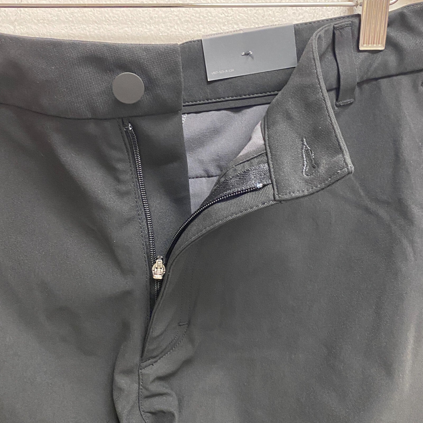 VRST Men's 7â Slim Fit Limitless Shorts  Flat Front Pure Black MAX2004167