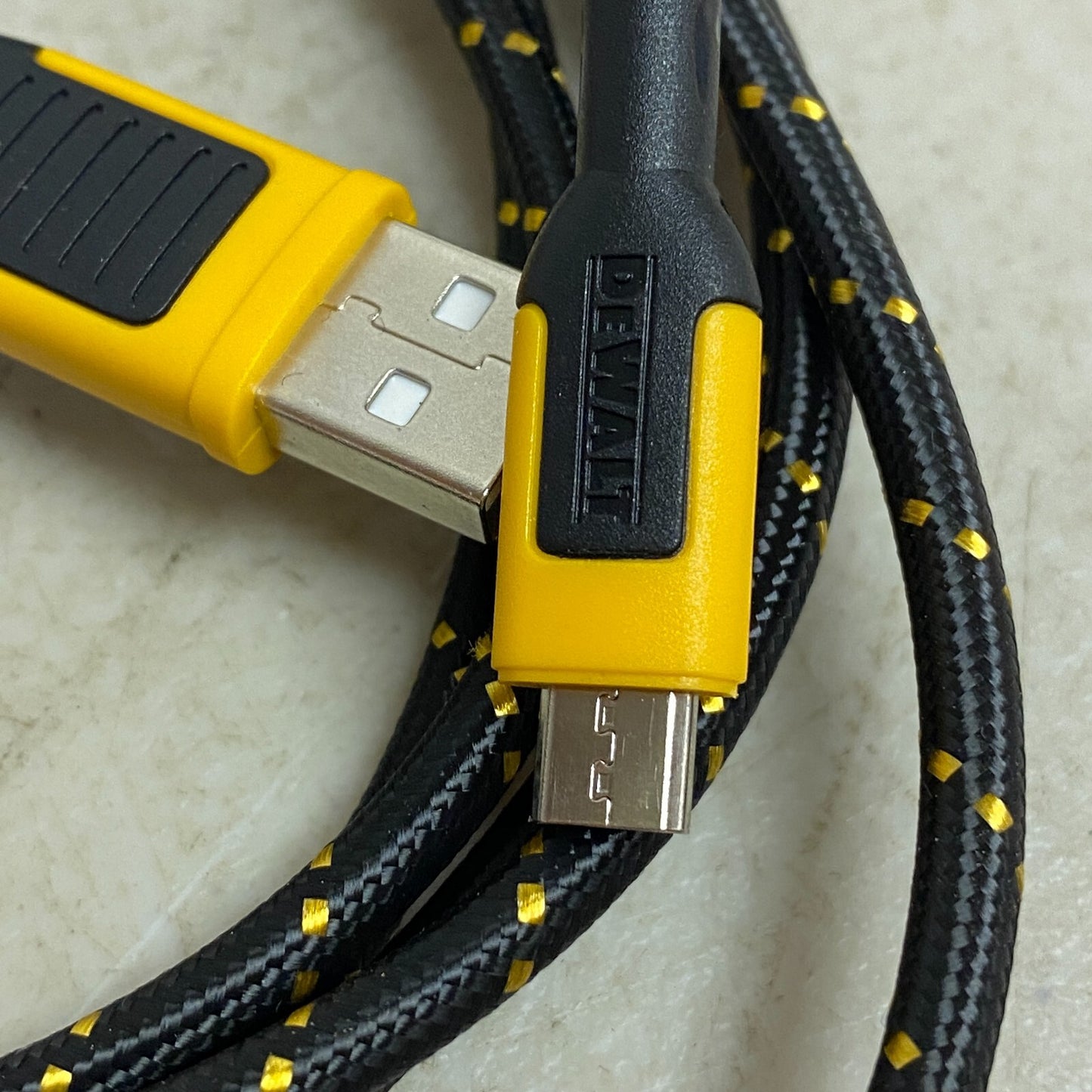 DeWalt 131 1322 DW2 Durable Micro-USB Reinforced Braided Cable 6 ft.