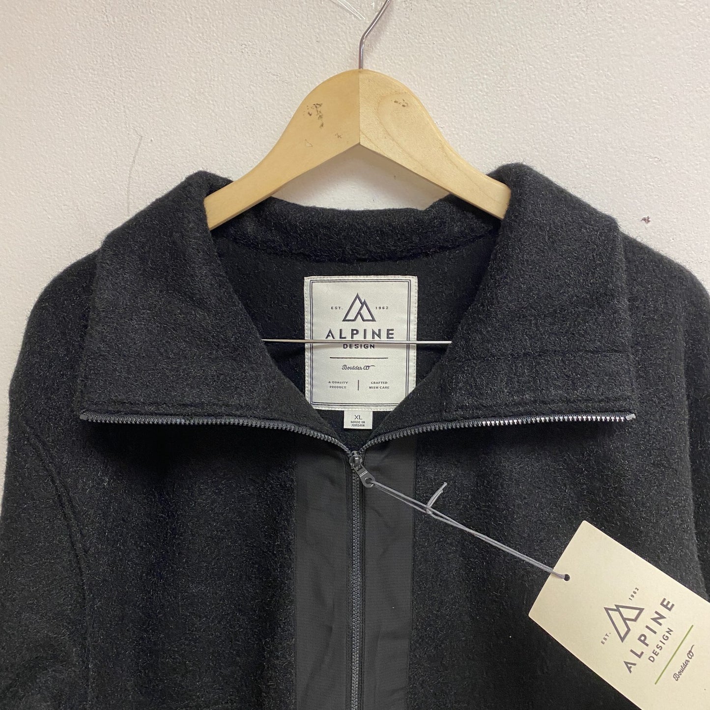 Alpine Design Women's W AD Wayfarer Fleece 1/4 Zip Sweater Pure Black ADW23680