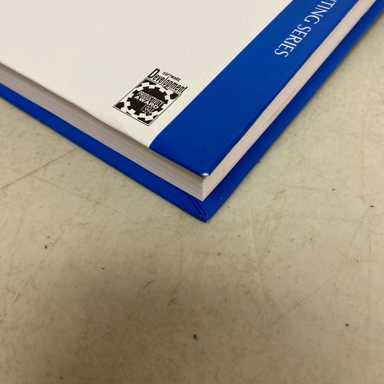 Design Patterns: Elements of Reusable Object-Oriented Software