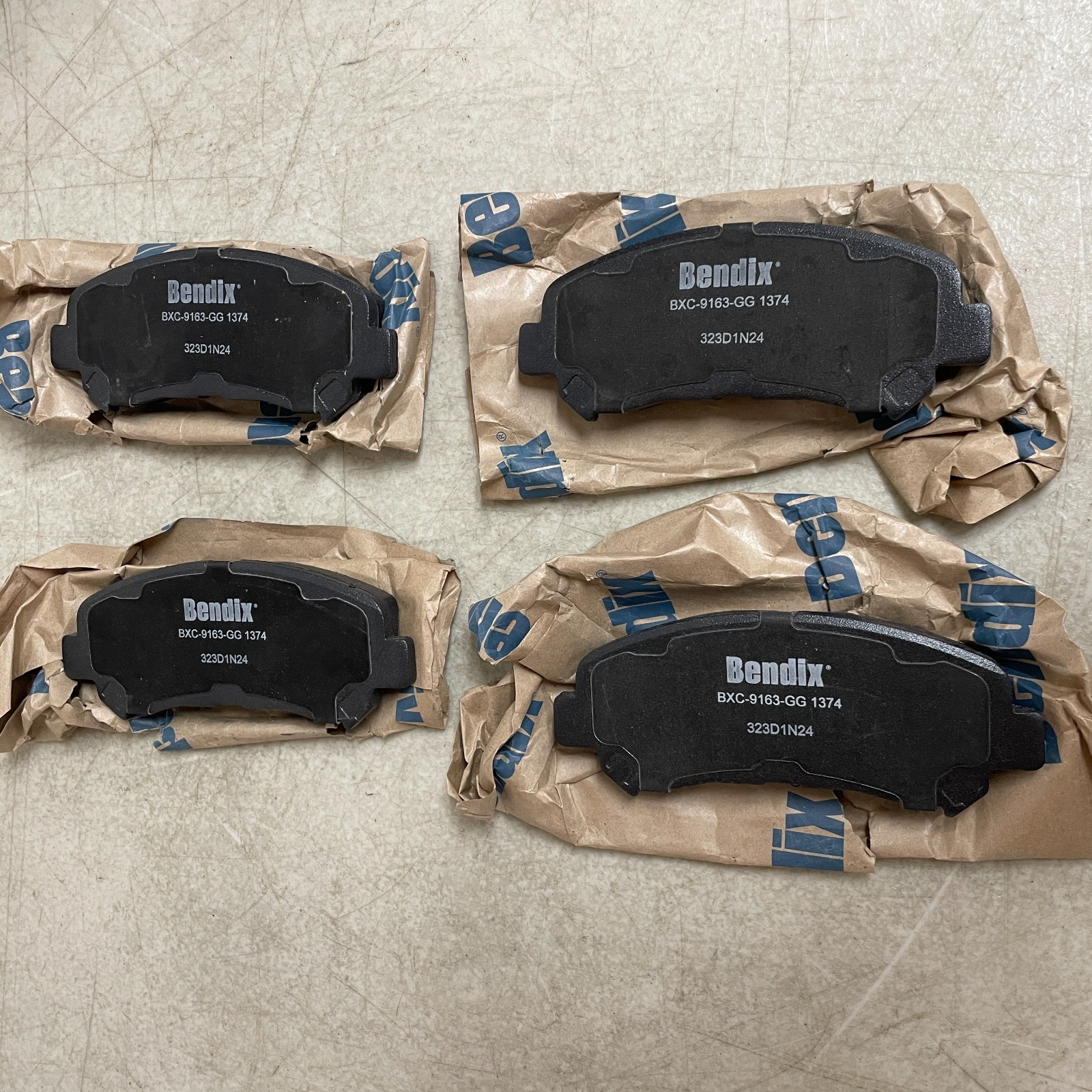 Bendix CFC1374 Front Premium Ceramic Copper Free Brake Pad Set Nissan Suzuki