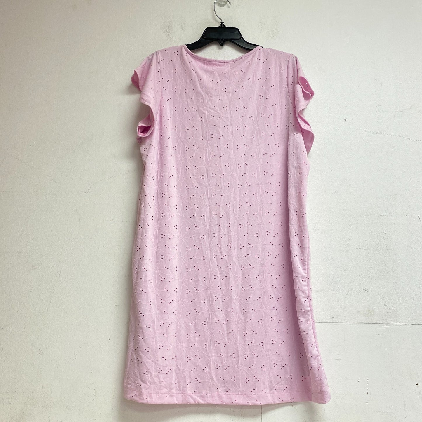 Stella Parker Women's Eyelet Flutter Sleeve Dress Size Large Color: Calm Pink