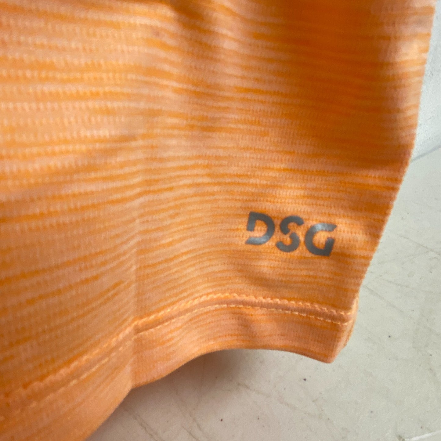 DSG Men's Training Movement Relaxed Tee Cantaloupe / Pure White DAM12100NX