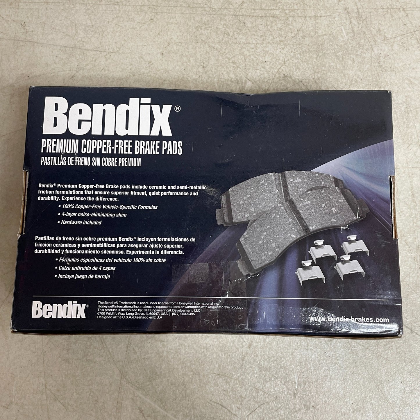 Bendix CFC932 Rear Premium Ceramic Copper-Free Disc Brake Pad Set Quiet