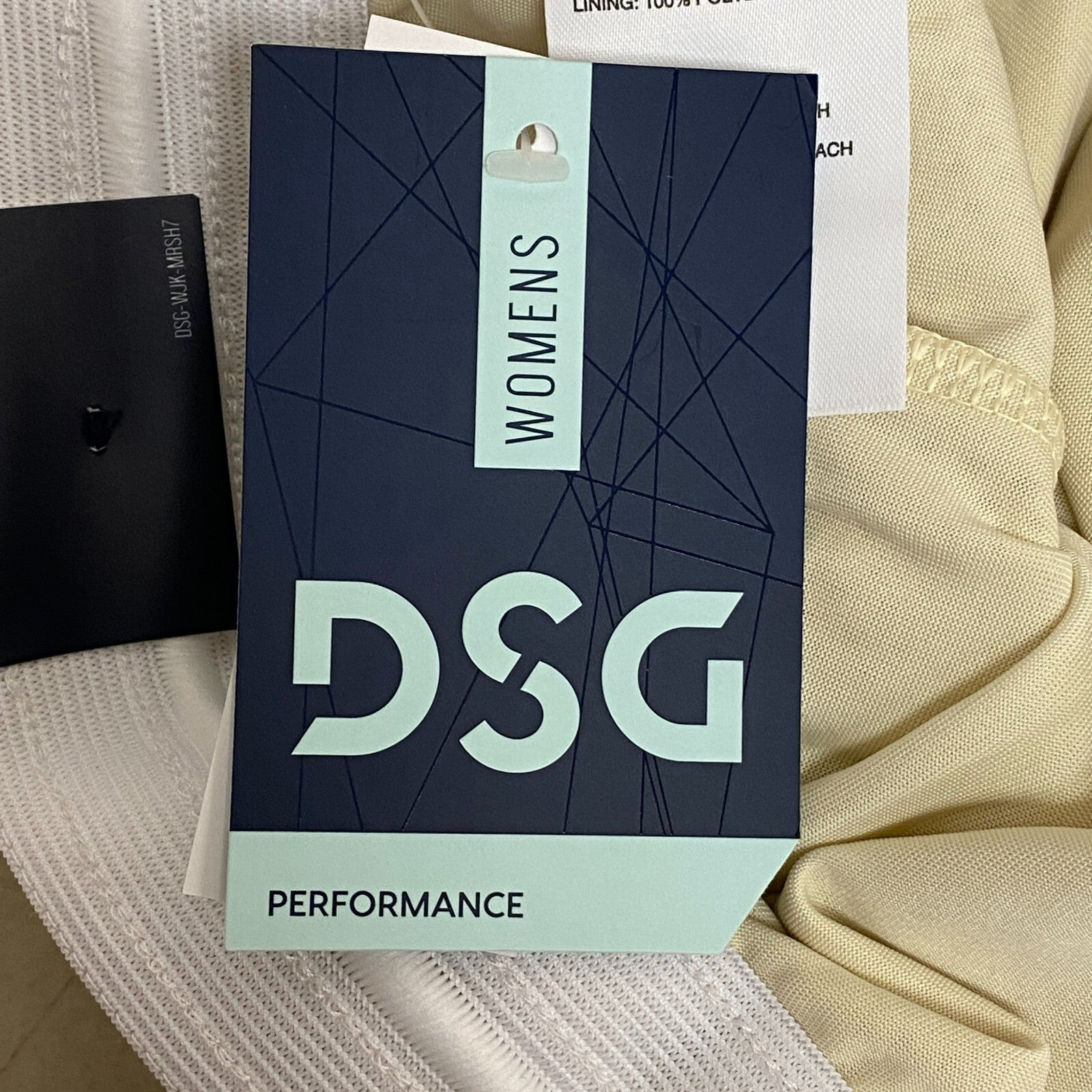 DSG Women's Mid-Rise 7" Light Sand Performance Athletic Shorts Summer DAW39137M