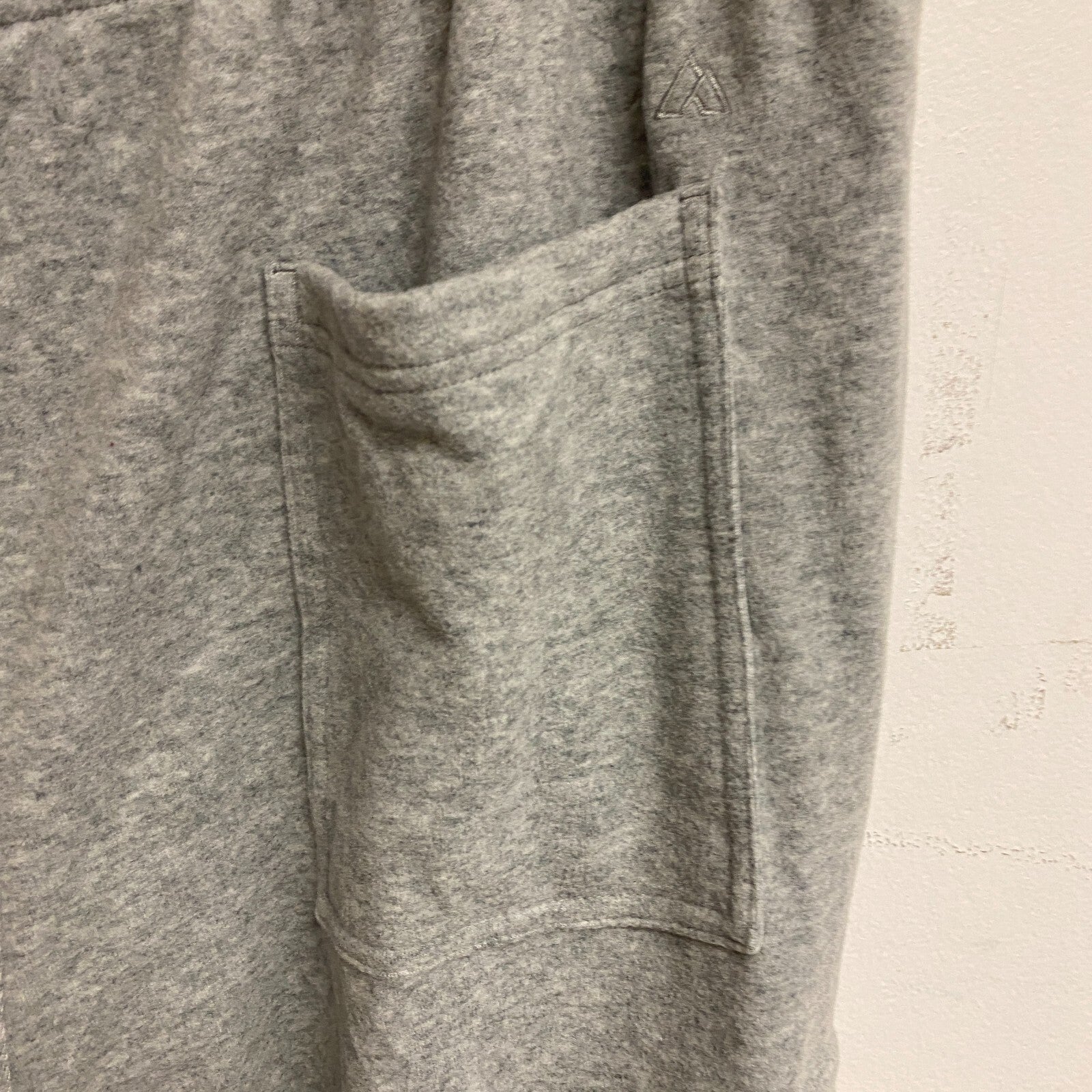 Alpine Design Men's AD M Wonderful Cargo Pant Medium Gray Heather ADM23904H New!