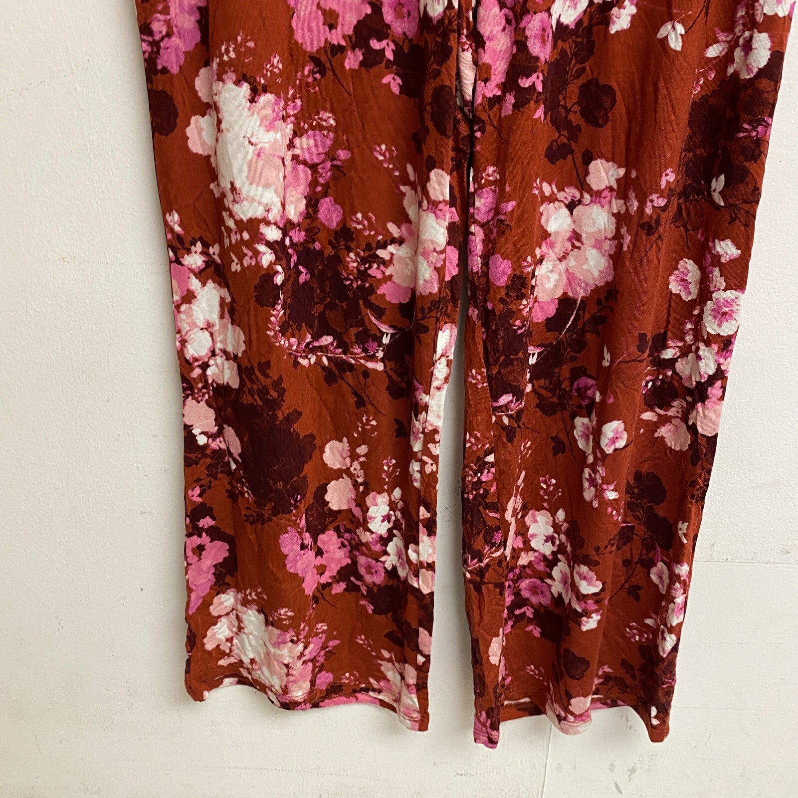 AMBRIELLE SLEEPWEAR 2-pc set sleeveless tank top and pajama pant size M floral