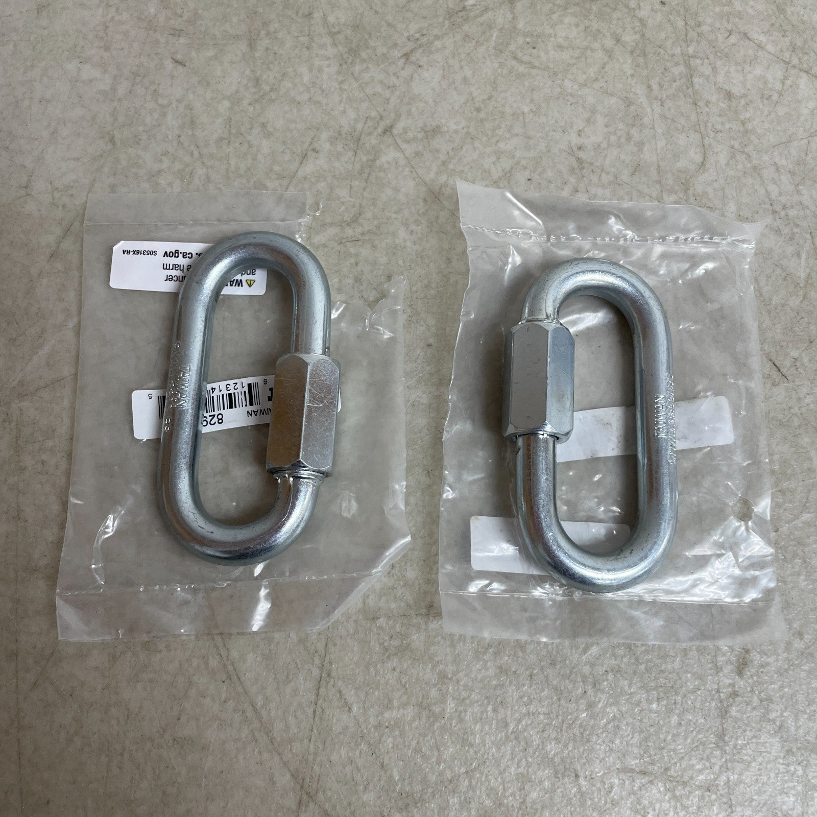 CURT 82930 3/8" Safety Chain Quick Link Threaded Steel Connector Zinc