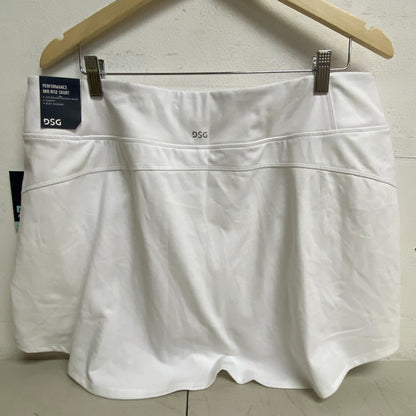DSG Performance Skort Pure White DAW12325 BRAND NEW