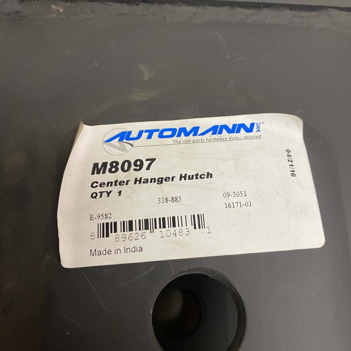 Automann Suspension Center Hanger for Hutchens H9700 Series M8097