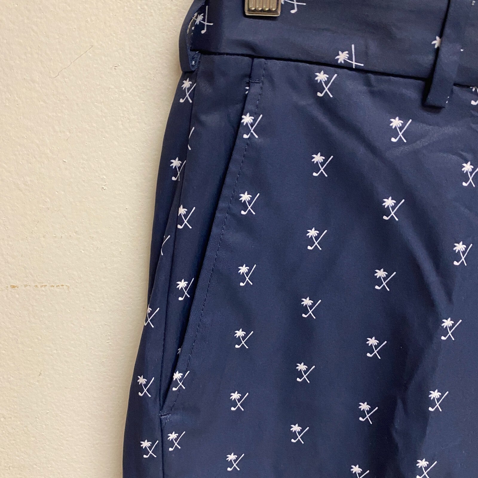 Walter Hagen Men's 10" P11 Palm Clubs Print Short Palm Club Navy MGA14188