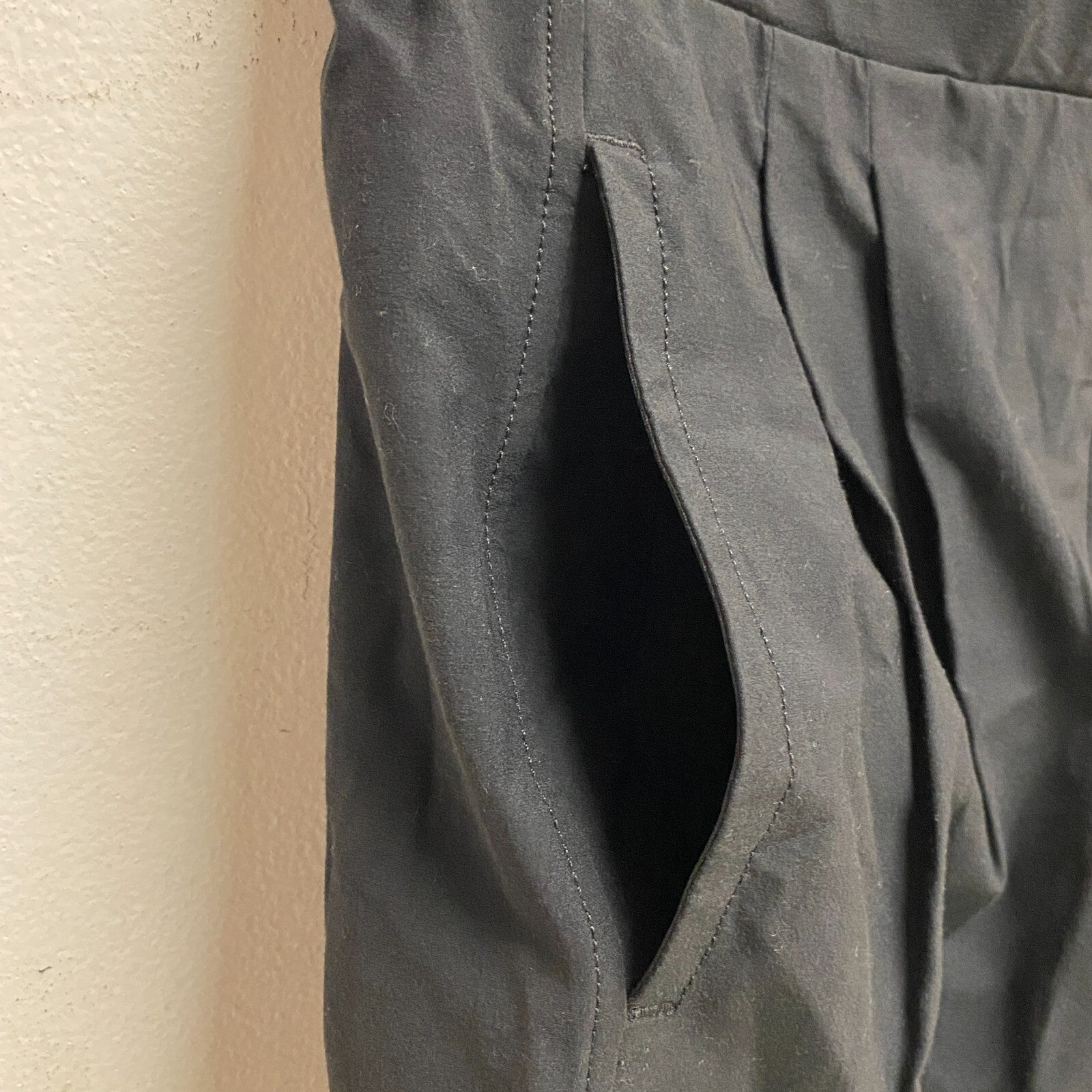 Calia High Rise Pleated Long Short Pure Black WAX12316 BRAND NEW