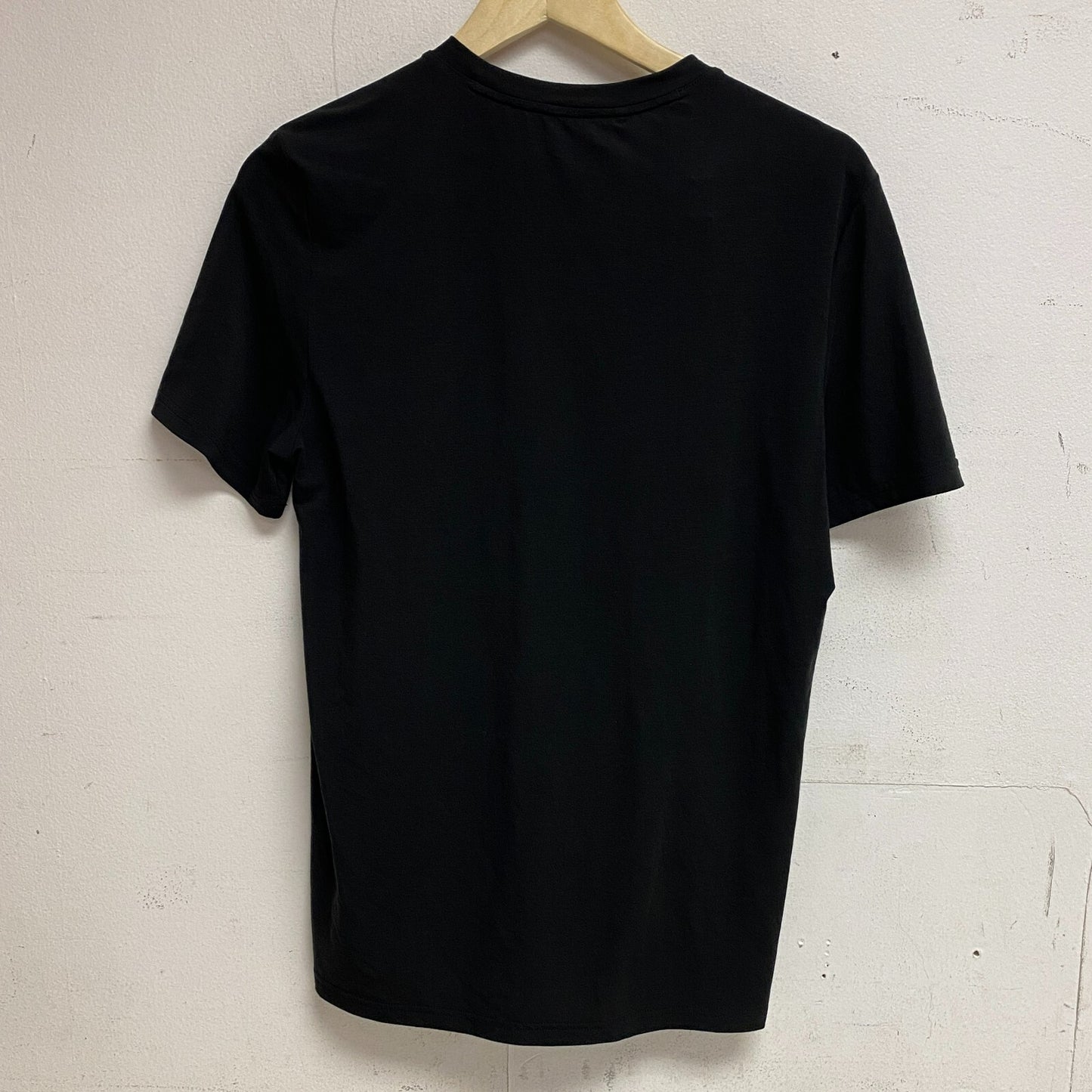 VRST Mens Core Tee Pure Black Solid Short Sleeve Crew Neck Summer MAX200391