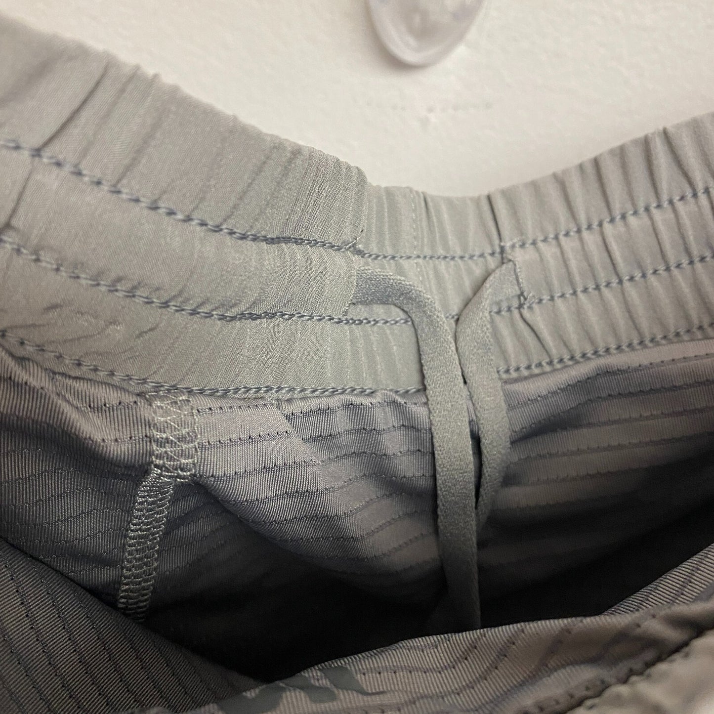 VRST Mens Accelerate Running Shorts Silver Shadow 7" Inseam Lined Stretch MAX200