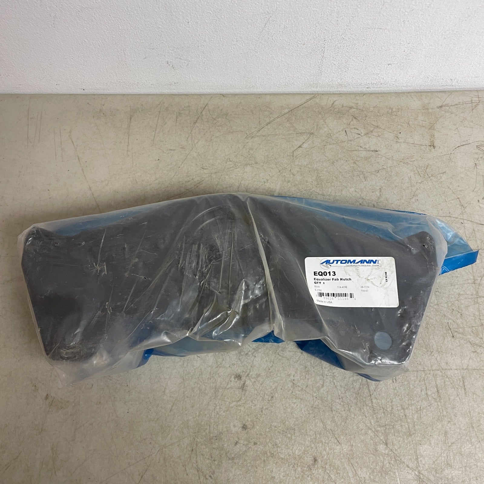 AUTOMANN Hutch Equalizer Beam Fabricated Steel with Bushing Model EQ013