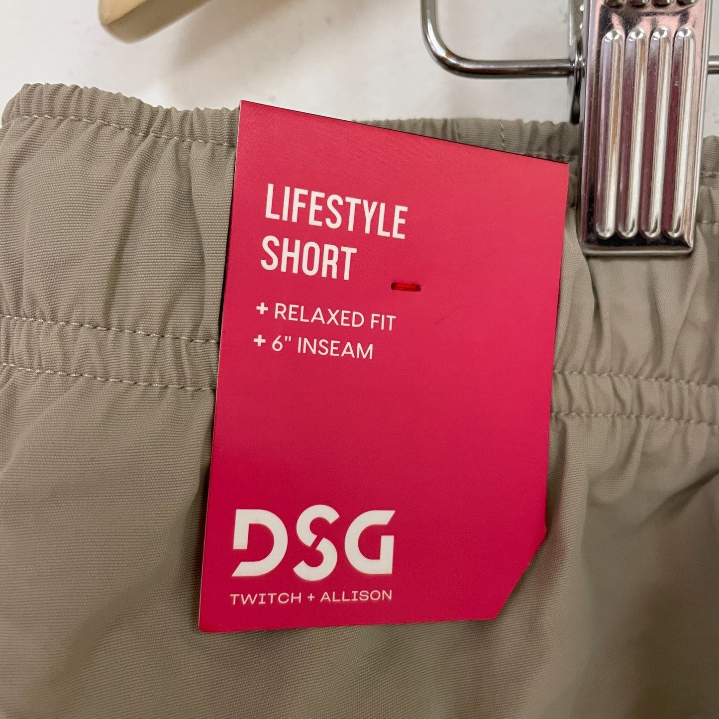 DSG Menâs 6" Nylon Athletic Shorts Khaki Lightweight Quick-Dry BOSSM13131