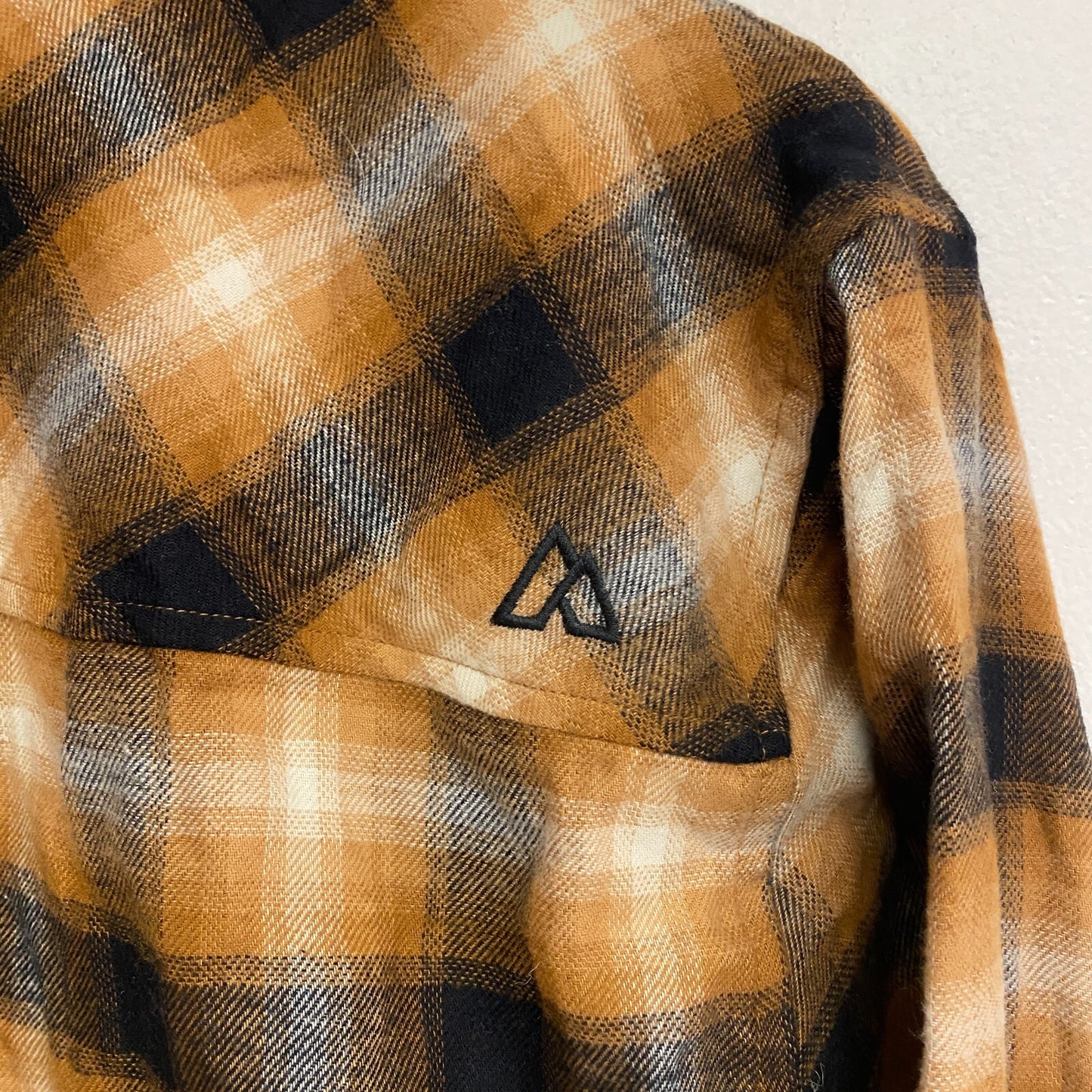 ALPINE DESIGN MENS AD M BRUSHED FLANNEL LONG SLEEVE GOLD HICKORY  PLAID ADM23300