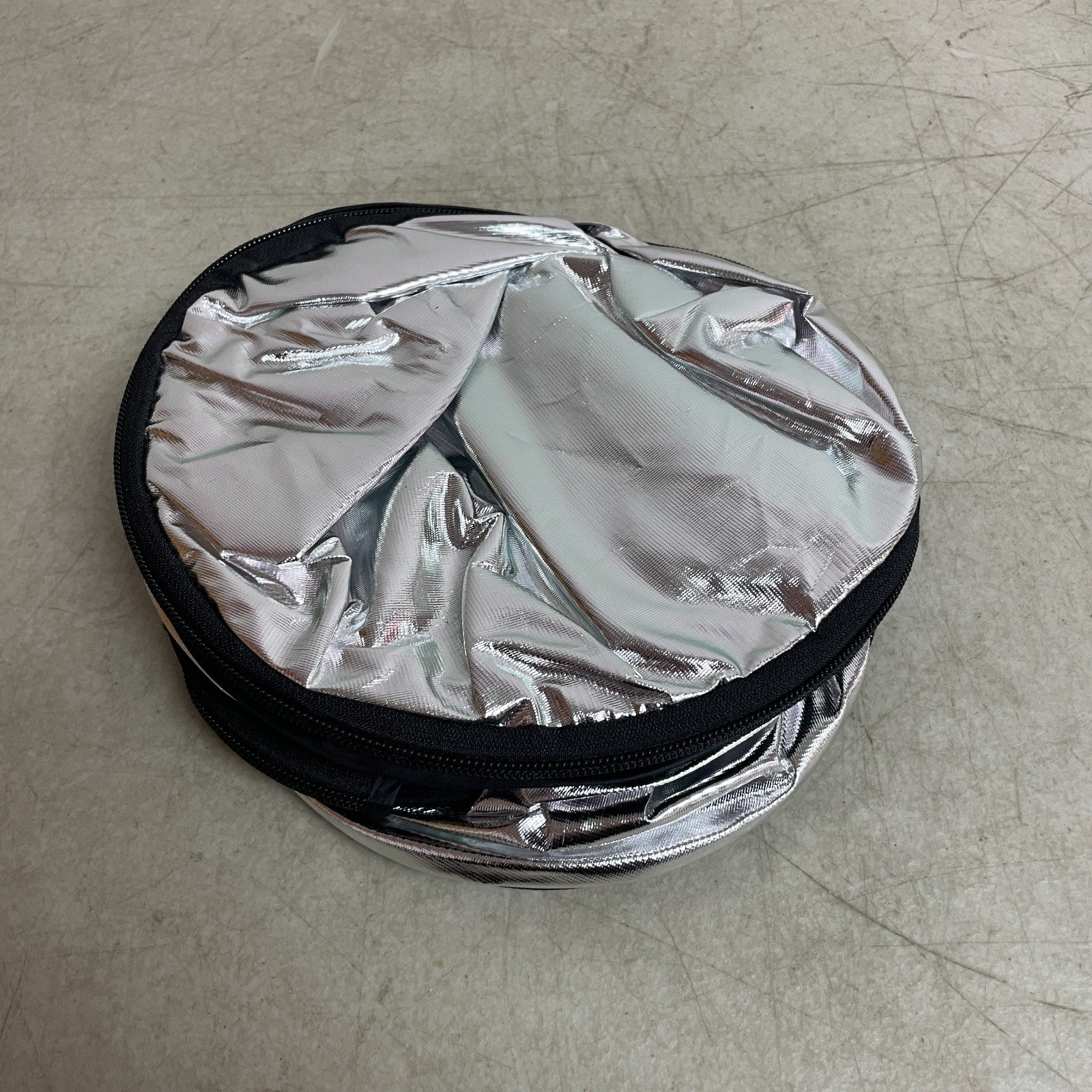 Etekcity 24″ 5‑in‑1 Collapsible Photography Reflector Kit Silver/Gold/White/Bla