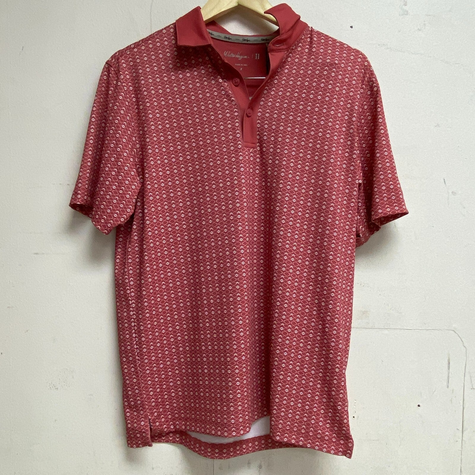 Walter Hagan Mens P11 Geo Club Print Polo Geo Club Dark Coral MGA11476